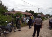 Polsek Belitang Dampingi Panwascam Dalam Rangka Penertiban APK