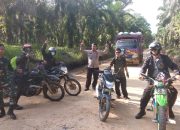 Distribusi Logistik Pemilu Dari PPS menuju PPK Belitang Dikawal Aparat Gabungan