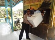 Kapolsek Belitang Tinjau Pendistribusian Logistik di PPK Belitang