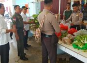 Jelang Ramadhan, Kades & Personel Gabungan Cek Harga Barang Sembako