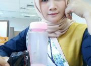 Wanita Cantik Asal Soppeng ini Selain Karyawan Di Bank Juga Sukses di Bisnis Moment