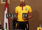 Demi Sebuah Atribut Pangkat, Kapolsek Bajeng Luangkan Waktu Buat Personil Yang Akan Naik Pangkat
