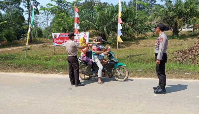 Antisipasi 3C, Polsek Belitang Cek Kelengkapan Pengendara Ranmor