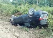 Hindari Jalan Rusak, Mobdis Kominfo Buteng Alami Laka Tunggal
