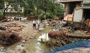 Banjir di India utara menewaskan 113 Orang