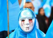 Muslim Indonesia lakukan aksi protes atas penindasan Cina terhadap Islam Uighur