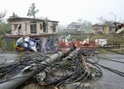 Satu orang tewas dan jutaan jiwa disarankan untuk mengungsi saat topan menghantam Jepang