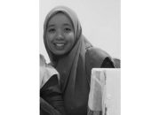 Ibu Guru Cantik Ditemukan Tewas Membusuk di Kamarnya