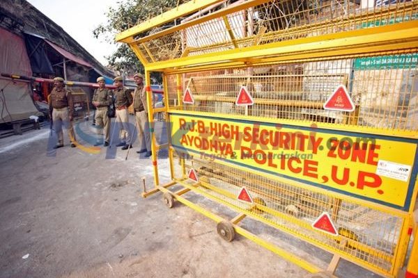 Pengadilan India Menangkan Hindu atas sengketa Lahan Keagamaan dengan Umat Islam