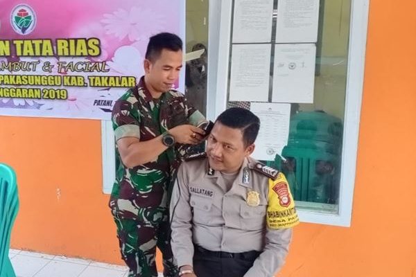 Sinergitas TNI-Polri, Babinsa dan Bhabinkamtibmas Laksanakan Pelatihan Tata Rias