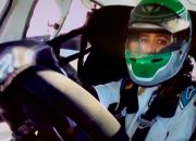 Pembalap Cantik Reema Juffali Membuat sejarah sebagai Pembalap wanita pertama di Arab Saudi