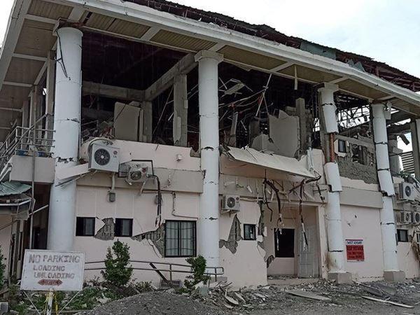 Filipina Selatan Porak-poranda Usai Guncang Gempa berkekuatan 6,8 