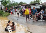 Bupati Sekadau Tinjau Lokasi Banjir