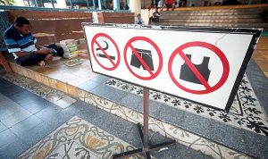 Merokok ditempat Umum Akan di denda 50 Ribu atau dipenjara 3 hari, Mulai Berlaku di Medan
