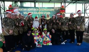 Ikatan Adhyaksa Dharmakarini Sulawesi Utara Mengadakan Acara Santa Claus