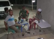 Babinsa Koramil 1426-04/Galsel Rutin Lakukan Patroli Malam Bersama Warga