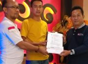 Ketua DPD GERAK INDONESIA Sulsel Serahkan Mandat Calon Ketua DPC GERAK INDONESIA Kota Makassar