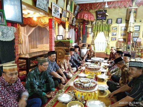 Raja Gowa Hadiri Dialog Budaya awal tahun di Balla Lompoa Marusu di Maros