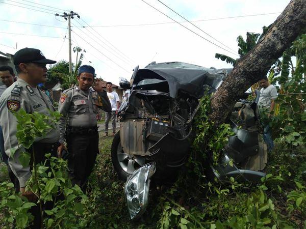 Diduga kaget dan hilang keseimbangan di Tikungan, Pelaut Asal Makassar Tewas Usai Nabrak Pohon di Bone