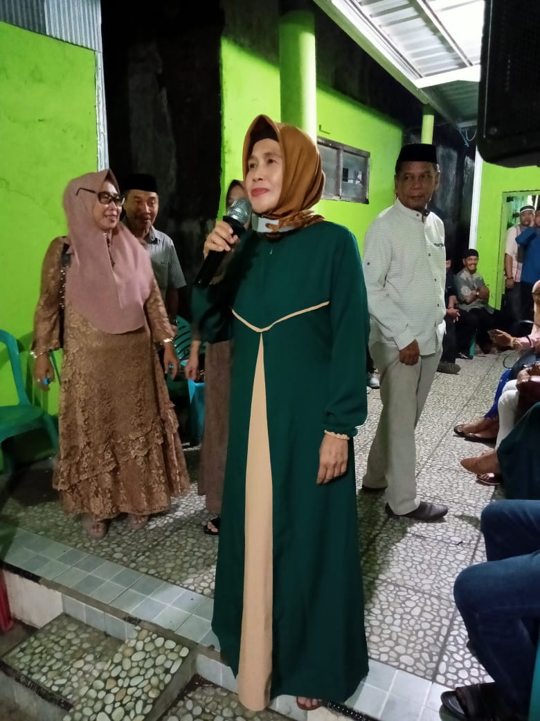 Alumni Ika Smaga SMAN 3 Makassar Angkatan 80 sampai 85 Hadiri Ta'zia ke 40 di rumah Anggota Komisi B DPRD Kota Makassar