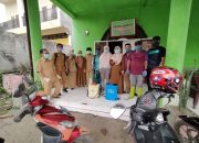 Cegah Penyebaran COVID-19, PKM Barana Semprotkan Desinfektan di Desa Beroanging