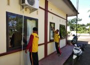 Antisipasi Covid-19, Personil Polsek Polut Gelar Bersih-Bersih Kantor.