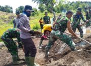 Bhabinkamtibmas Rajaya Laksanakan Giat TMMD ke-107 di Wilayah Binaannya