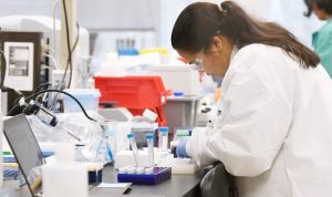 AS Lakukan percobaan pertama vaksin coronavirus terhadap manusia
