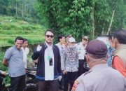 Bupati Sinjai Tinjau Jalan penghubung Sinajai barat dan kabupaten gowa yang sementara ditutup
