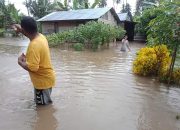 Puluhan Rumdis Pemkab Halteng di Desa Wedana digenangi Luapan Air Hujan