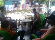 Sambangi Warga, Bhabinkamtibmas Desa Patani Sosialisasi Tentang Covid-19