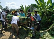 Babinsa Koramil Wotu Melayat ke Rumah Duka Seorang Warga Meninggal Dunia di Desa Lanosi