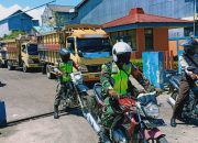 Babinsa Samalantan Bersinergi dengan Bhabinkamtibmas Kawal Beras Untuk Kecamatan Monterado