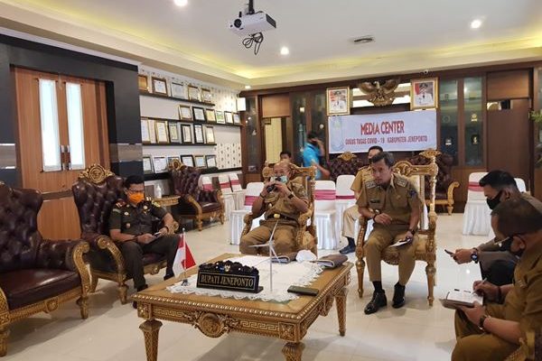 Ratas Virtual Bupati Jeneponto bersama OPD, kabag dan Camat