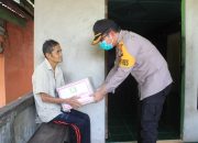 Polri Peduli Covid-19, Jajaran Polres Sekadau Bagikan 266 Paket Sembako