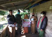 Babinsa Koramil Wotu Dampingi Warga Desa Balo-balo dalam Penyaluran BLT