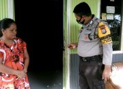 Bentuk Kepedulian, Bhabinkamtibmas Sambangi Warganya yang Terkena Musibah