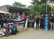 Peduli Korban Banjir Bantaeng, SEMUT Indonesia Bersama HSS dan CODAS Serahkan Bantuan Sembako