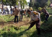 Kerja Bakti Wujud Sinergitas TNI Polri dan 3 Pilar di Kelurahan Kalabbirang
