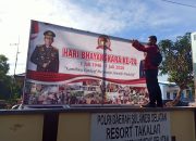 Hari Bhayangkara ke 74, Personel Polsek Polsel Pasang Spanduk Ucapan