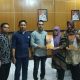 LBH Butta Toa Serahkan Naskah Akademik Ranperda Bantuan Hukum Bagi Warga Miskin ke DPRD Bantaeng