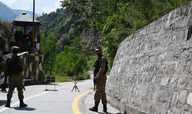 Pakistan: Pertukaran tembakan dengan India membunuh bocah lelaki di Kashmir