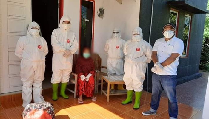 Bersama TGC PKM Bontosunggu Kota, TGC Puskesmas Tolo jemput pasien Covid Warga Kelara di Empoang Selatan
