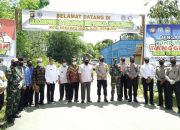 Kapolres Sekadau Launching “Kampung Tangguh” Desa Tanjung