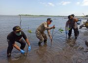 Kapolres Takalar Dampingi Wagub Sulsel Tanam 20000 Mangrove
