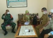 Bhabinkamtibmas Bersama Babinsa Serta Kedes Likang Imbau Masyarakat Menuju Tatanan Hidup Baru