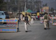 3 tersangka pemberontak, 1 perwira tewas dalam pertempuran Kashmir