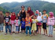 Sekolah “LUMBUNG” Dalam Film Selimut Kabut RONGKONG
