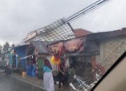 Video Detik-detik Angin Puting Beliung Terjang rumah warga Banggai Laut