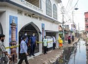 Ledakan di masjid saat Sholat Jumat tewaskan 24 Orang